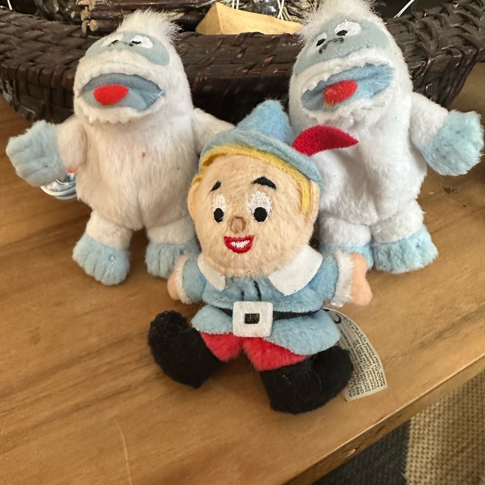 Starbucks vintage Hermey and Bumble finger puppets set of 3